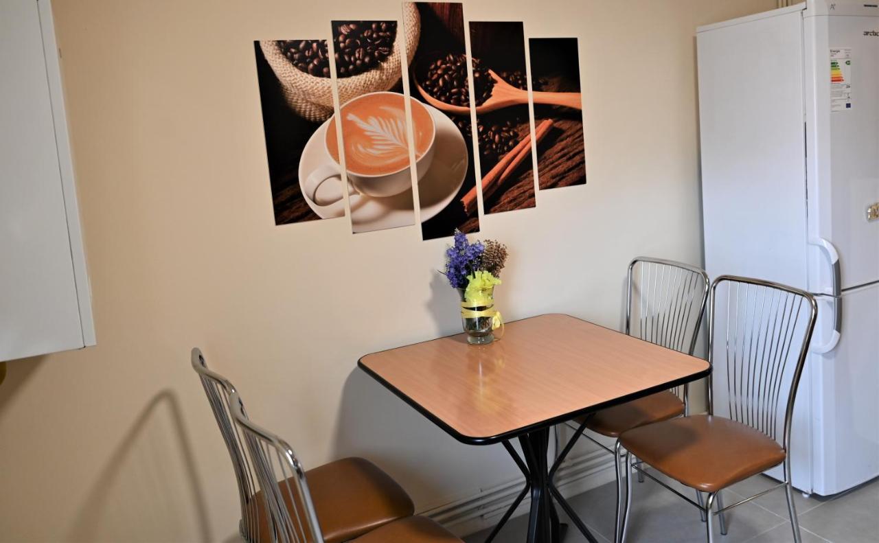 Marin Hotel Apartment Braşov Eksteriør billede